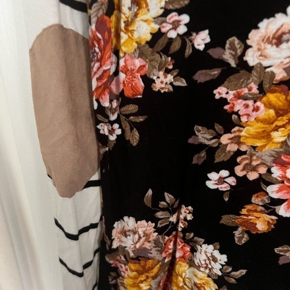 Moa Moa Contrasting Strip Floral 3/4 Sleeve With Pocket And Padded Elbows Size L - Picture 4 of 4